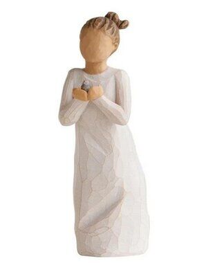 New in box Willow Tree “Nurture” #27560 Figurine By Susan Lordi